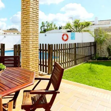 Casa Pinar 2 Familias O Parejas Holiday home Conil De La Frontera